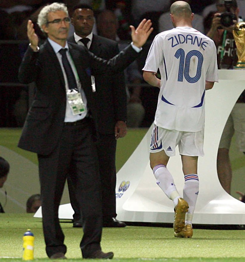 france-classic-away-2006-with-zidane-10-107751 | UAE SPORT STORE France Classic Away 2006 with Zidane 10 - uaessss