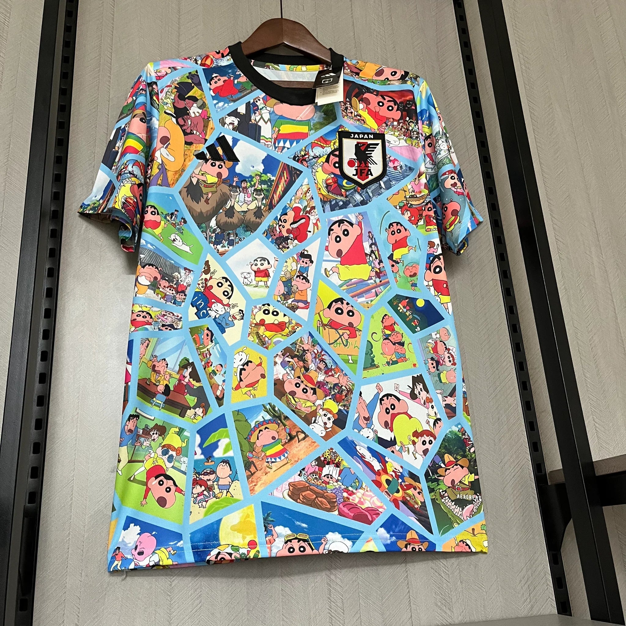 japan-crayon-shin-special-edition-jersey-2425-598182 | UAE SPORT STORE Japan Crayon Shin Special Edition Jersey 24/25 - uaessss