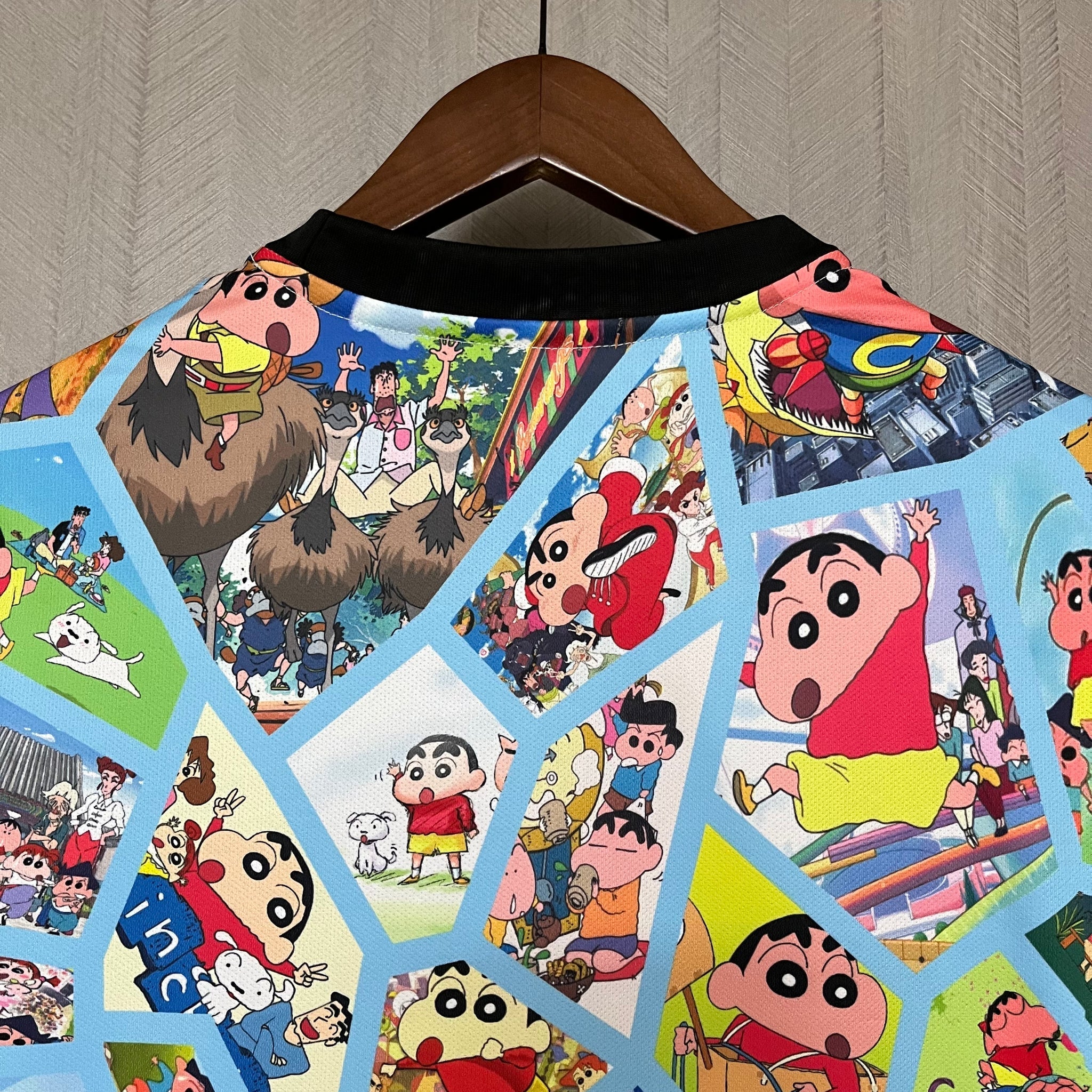 japan-crayon-shin-special-edition-jersey-2425-862077 | UAE SPORT STORE Japan Crayon Shin Special Edition Jersey 24/25 - uaessss