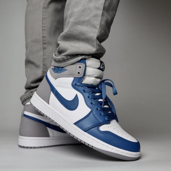 Jordan 1 Retro High OG True Blue - uaessss
