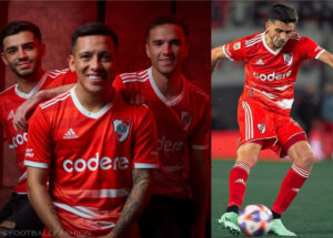 Split image: left side shows River Plate players posing in red kits, smiling; foreground player with tattooed arm, sponsor 'codere' visible, others behind him. Right side shows a River Plate player in red kit dribbling a soccer ball on the field.
