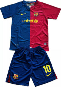 FC Barcelona kit: blue and maroon jersey with UNICEF logo and crest, paired with blue shorts and number 10.