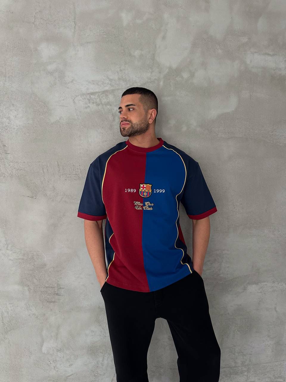87436638-698e-4bc5-940e-6c9de86368c3 | UAE SPORT STORE Unisex Red and Blue Split Retro Football Jersey T-Shirt