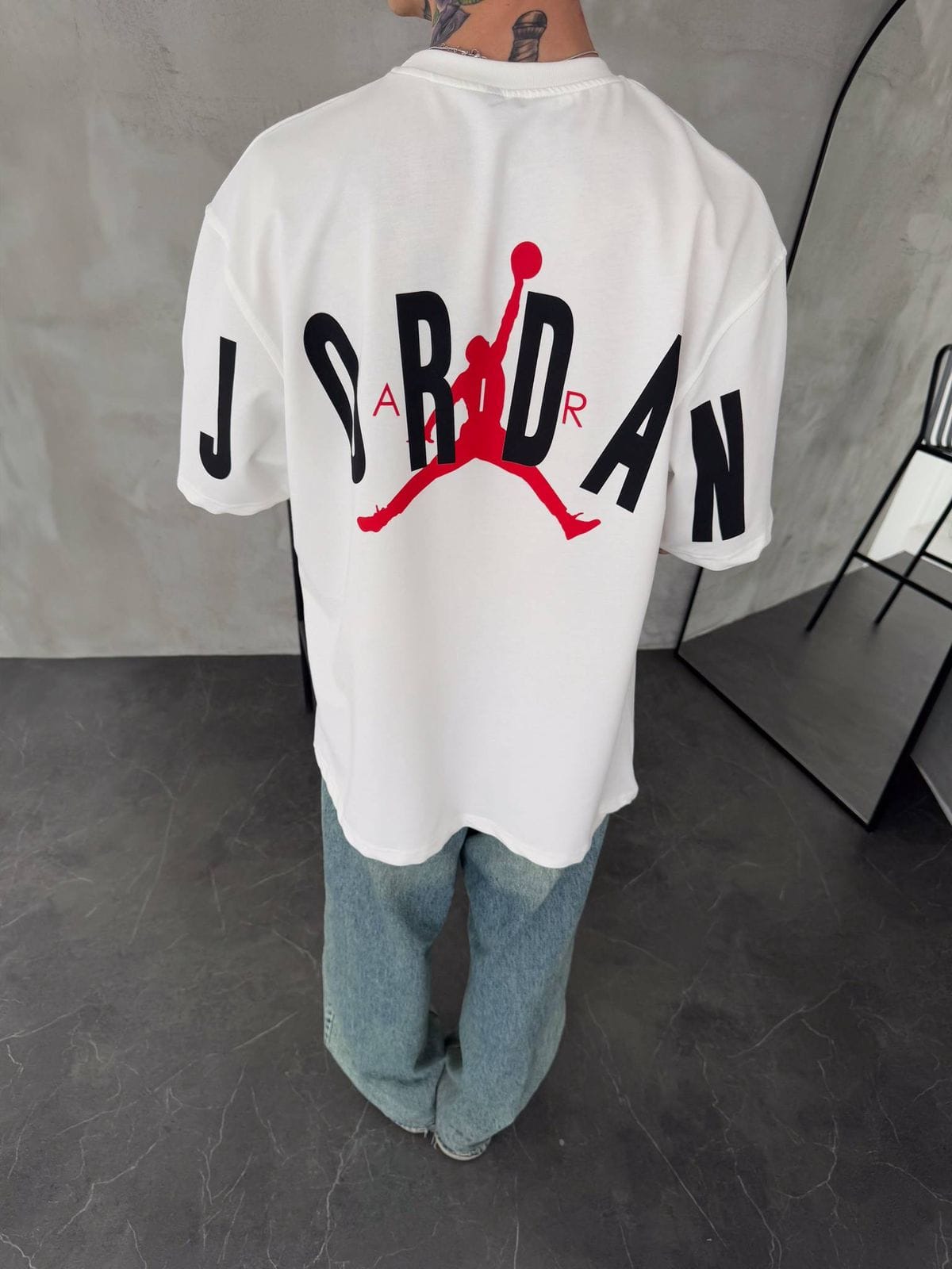9cdfa146-2544-4aed-9a62-648261299bde | UAE SPORT STORE Men’s Oversized White Streetwear T-Shirt with Back Graphic Print