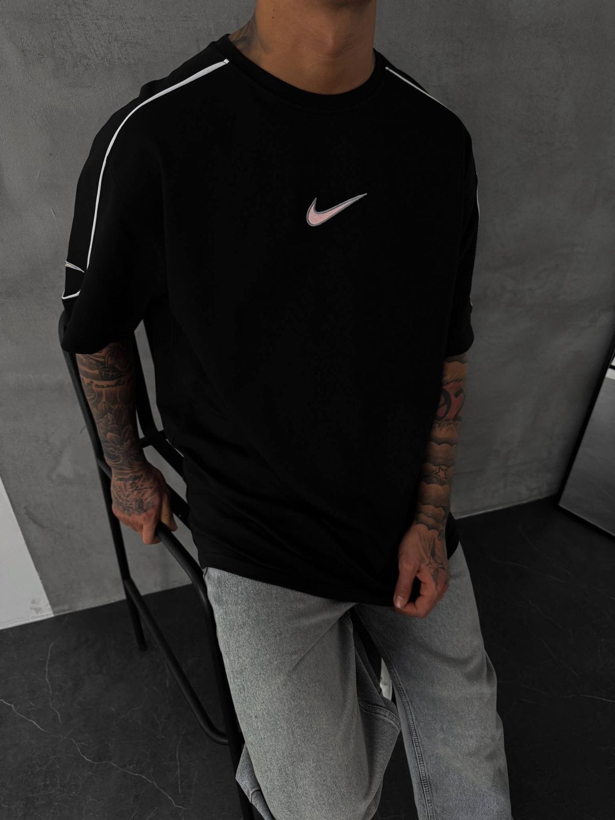 a58090cf-c8f0-4064-8756-49fa58085a7a | UAE SPORT STORE Men’s Oversized Black T-Shirt with White Piping