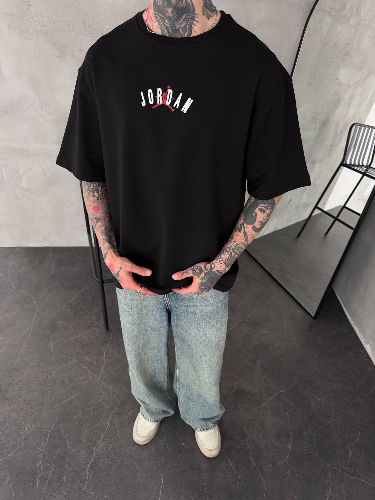 b97ff523-8260-4ae1-a99c-0b24ebfb95e0 | UAE SPORT STORE Men’s Oversized Black Streetwear T-Shirt with Back Graphic Print