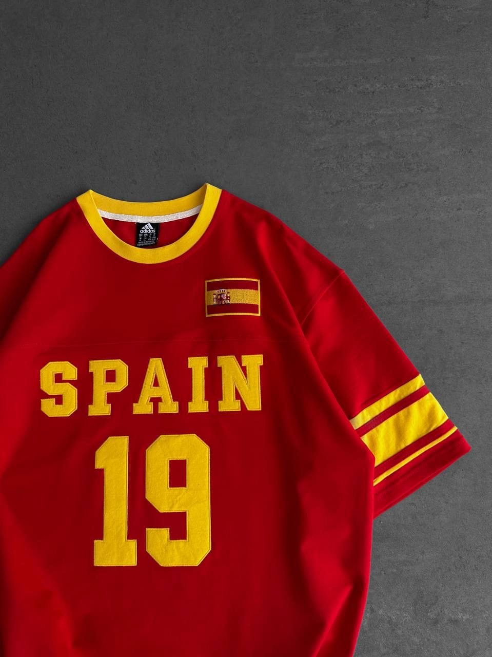 dd3a5682-f222-40de-be6b-daa90973008f | UAE SPORT STORE Spain-Inspired 19 Oversized Jersey Tee – Red/Yellow