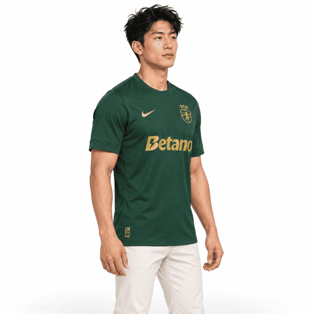 Sporting CP green home jersey with club crest and Betano sponsor logo.