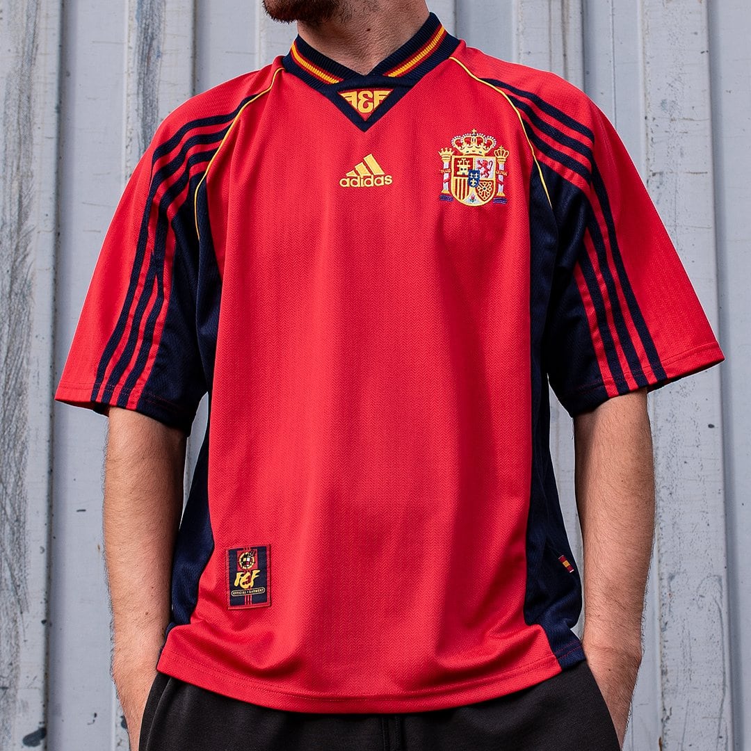 FA8NKwQXEBYatUyjpg | UAE SPORT STORE Spain home Classic 1998-99 Jersey