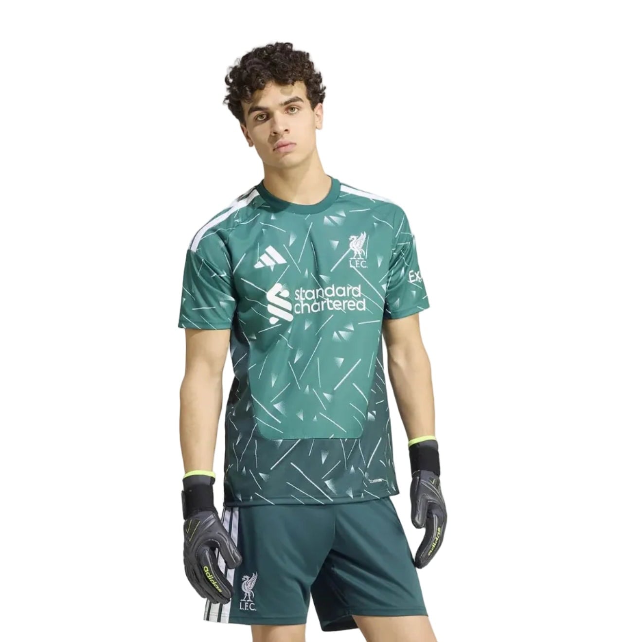 KT2080_5_APPAREL_OnModel_WalkingView_white | UAE SPORT STORE Kt2080 5 Apparel Onmodel Walkingview White | UAE Sport Store