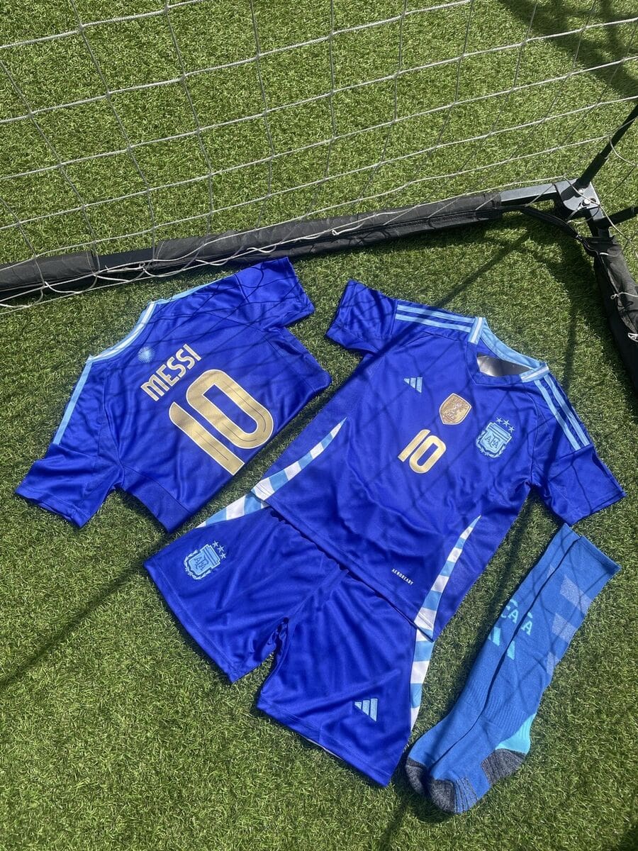 argentina-away-kit-kids-2024-with-messi-10-467990-1jpg | UAE SPORT STORE Argentina Away Kit Kids 2024 With Messi 10 467990 1 | UAE Sport Store
