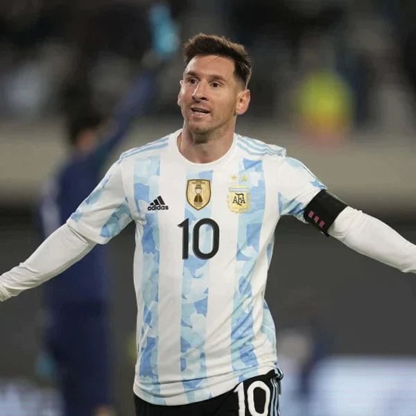 argentina-copa-america-2021-with-messi-badge-677360-1jpg | UAE SPORT STORE Argentina Copa America 2021 With Messi Badge 677360 1 | UAE Sport Store