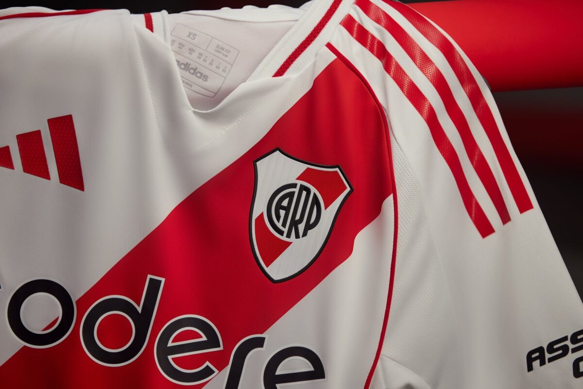 River Plate home jersey 2024/25
