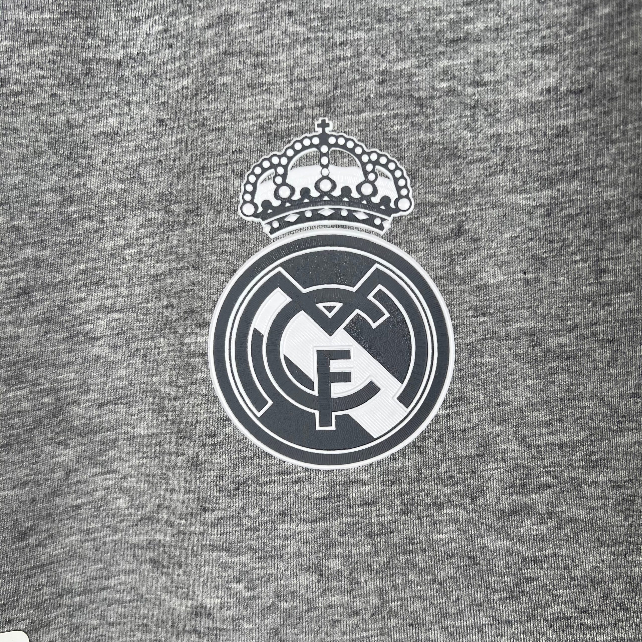 a15b0a8b_df68fa26-ef6e-4aa8-8000-b7a295b1e168jpg | UAE SPORT STORE Real Madrid AWAY classic 15/16 RONALDO 7 JERSEY
