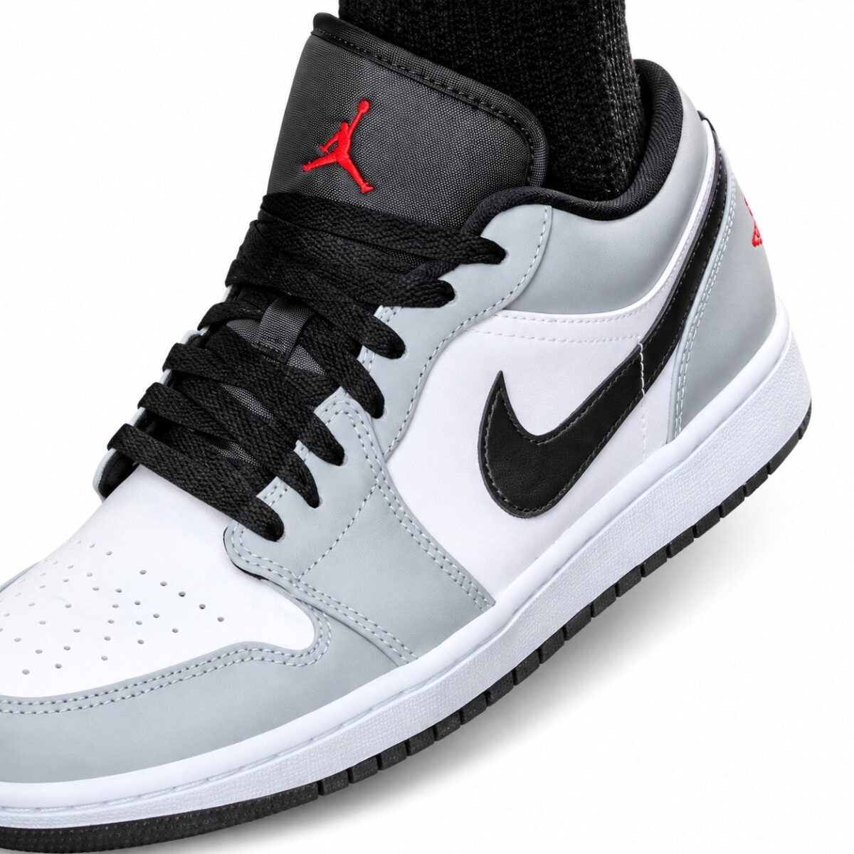 Air Jordan 1 Low Light Smoke Grey Swoosh and Jumpman detail