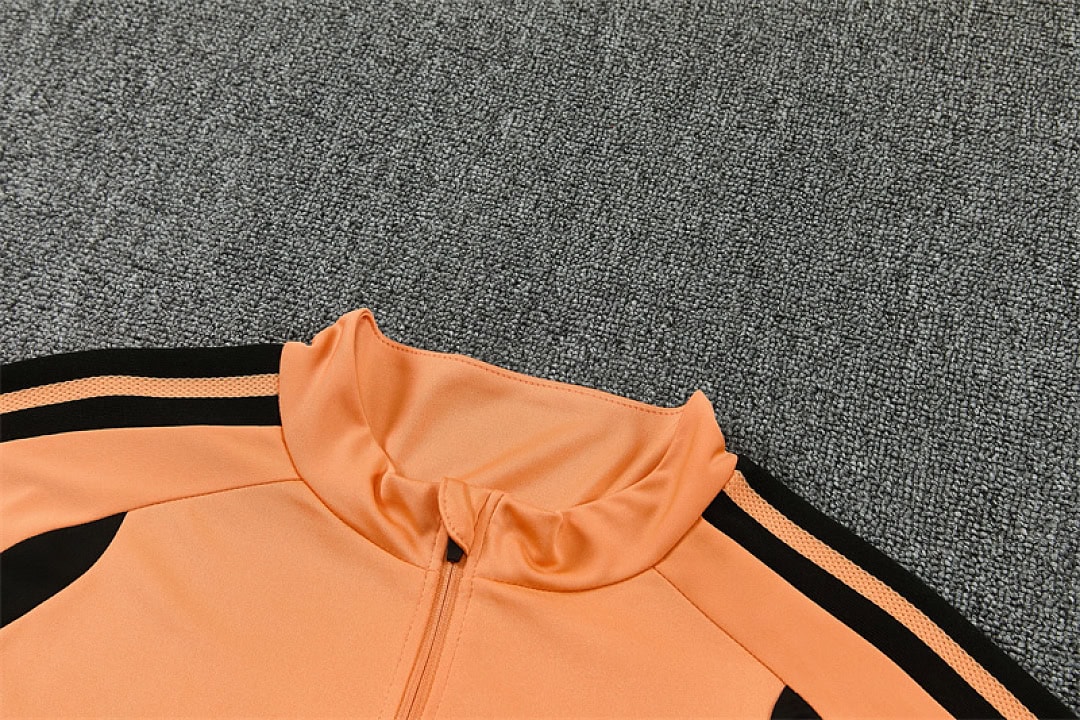 arsenal-orange-training-tracksuit-2027-05 | UAE SPORT STORE Arsenal Orange Training Tracksuit 2027 - collar and zip detail