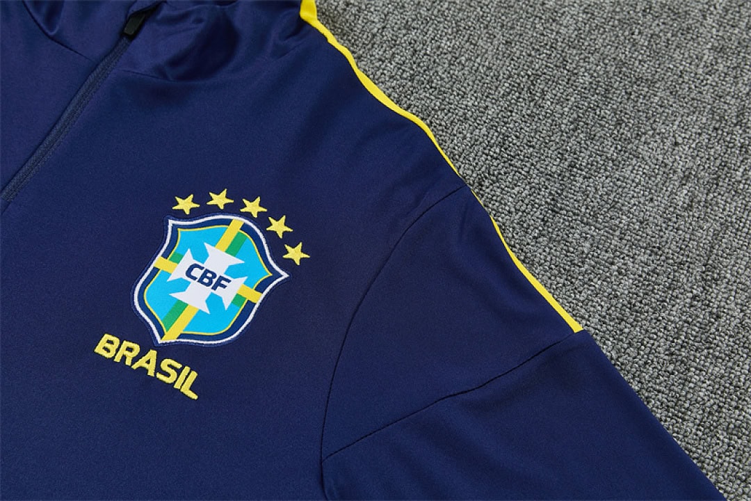 brazil-navy-training-tracksuit-2027-07 | UAE SPORT STORE Brazil Navy Training Tracksuit 2027 - crest closeup