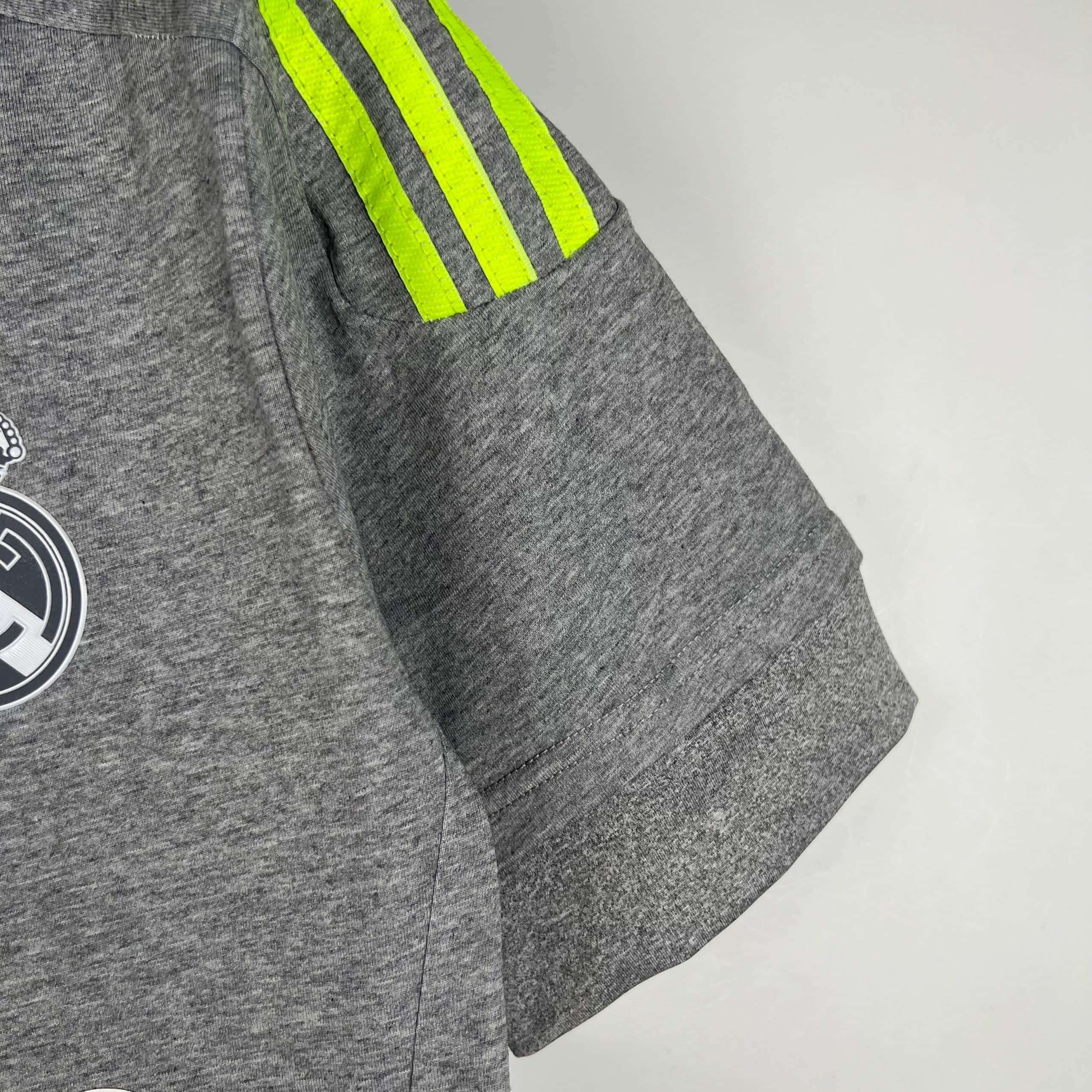 cf397672_db1ab741-b6c4-4327-bfea-468c1bddb8d3jpg | UAE SPORT STORE Real Madrid AWAY classic 15/16 RONALDO 7 JERSEY