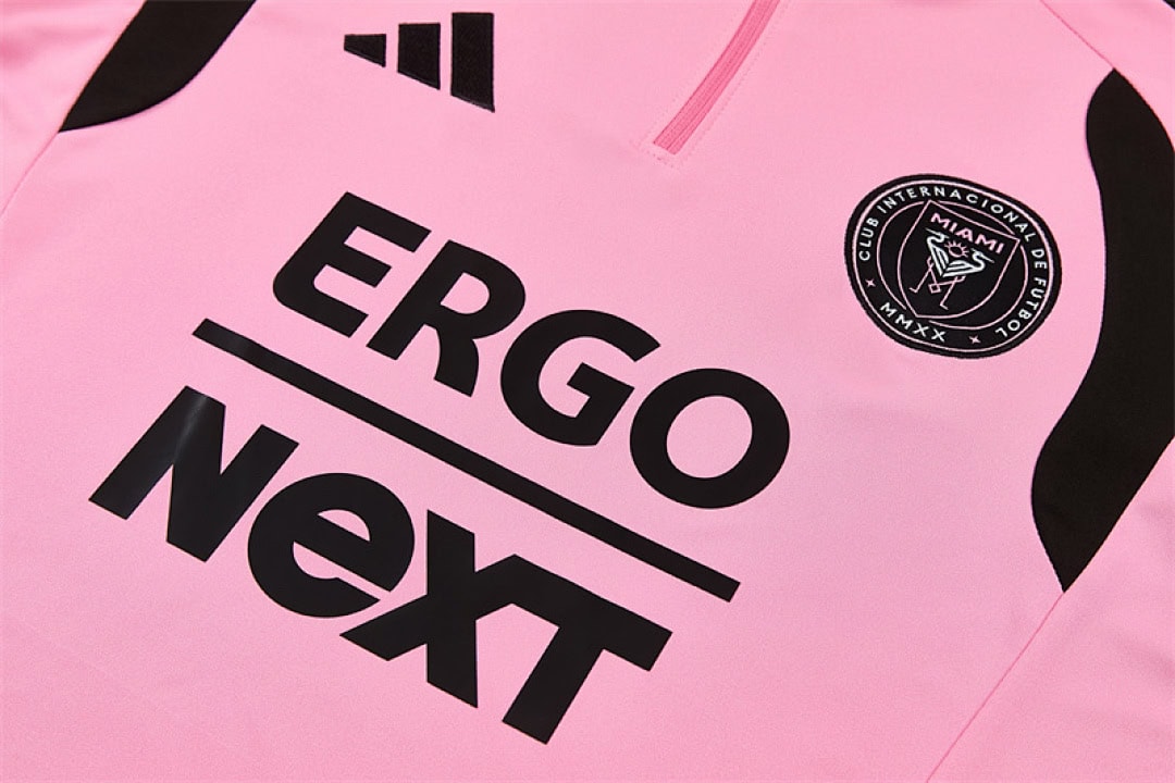 inter-miami-pink-training-tracksuit-2027-06 | UAE SPORT STORE Inter Miami Pink Training Tracksuit 2027 - front print and crest detail