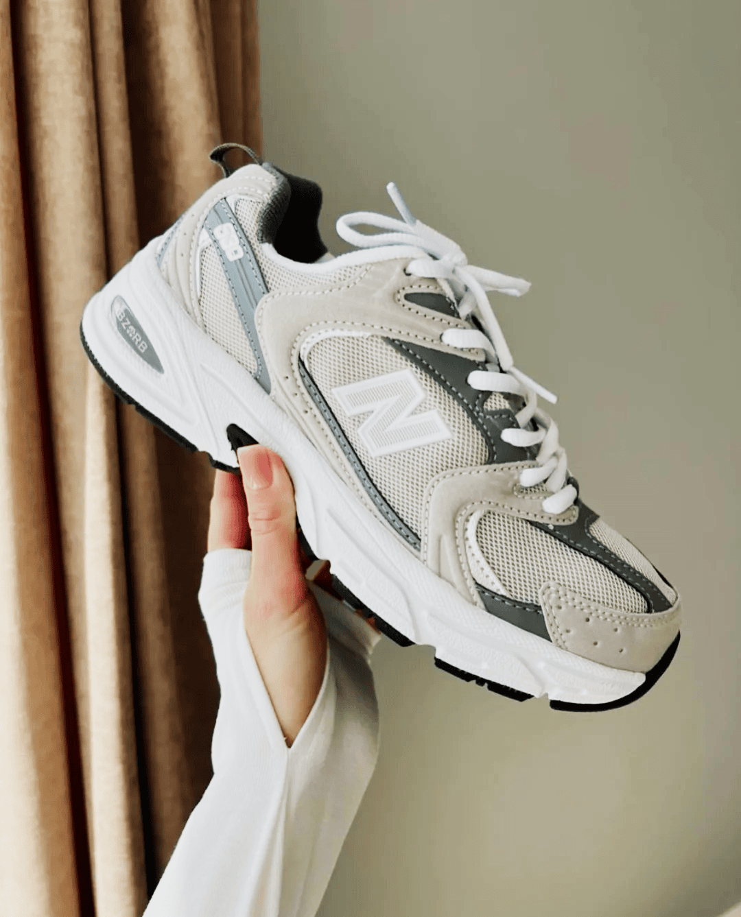 q_e9452e8a-9979-4270-835e-6720eb2c526cpng | UAE SPORT STORE New Balance 530 - Cream Beige Grey