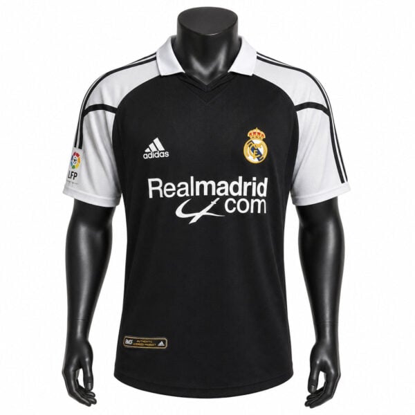 RM Away Classic 2001 front with Realmadrid.com print and LFP patch