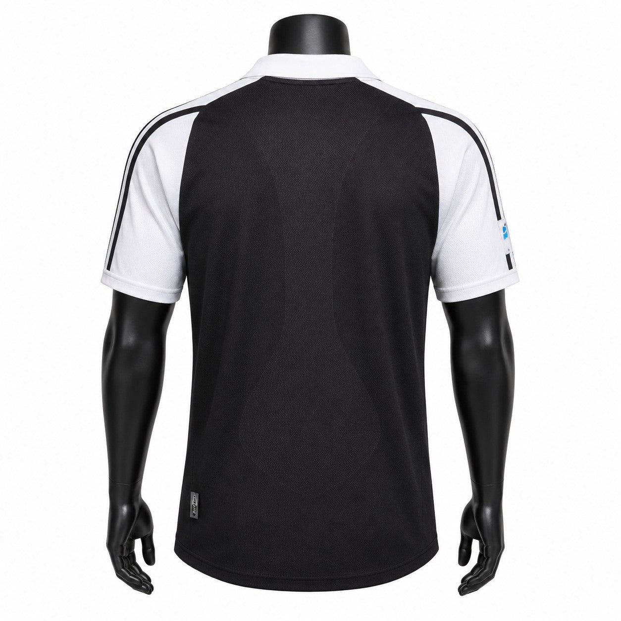 real-madrid-away-classic-2001-backjpg | UAE SPORT STORE RM Away Classic 2001 back with white raglan sleeves