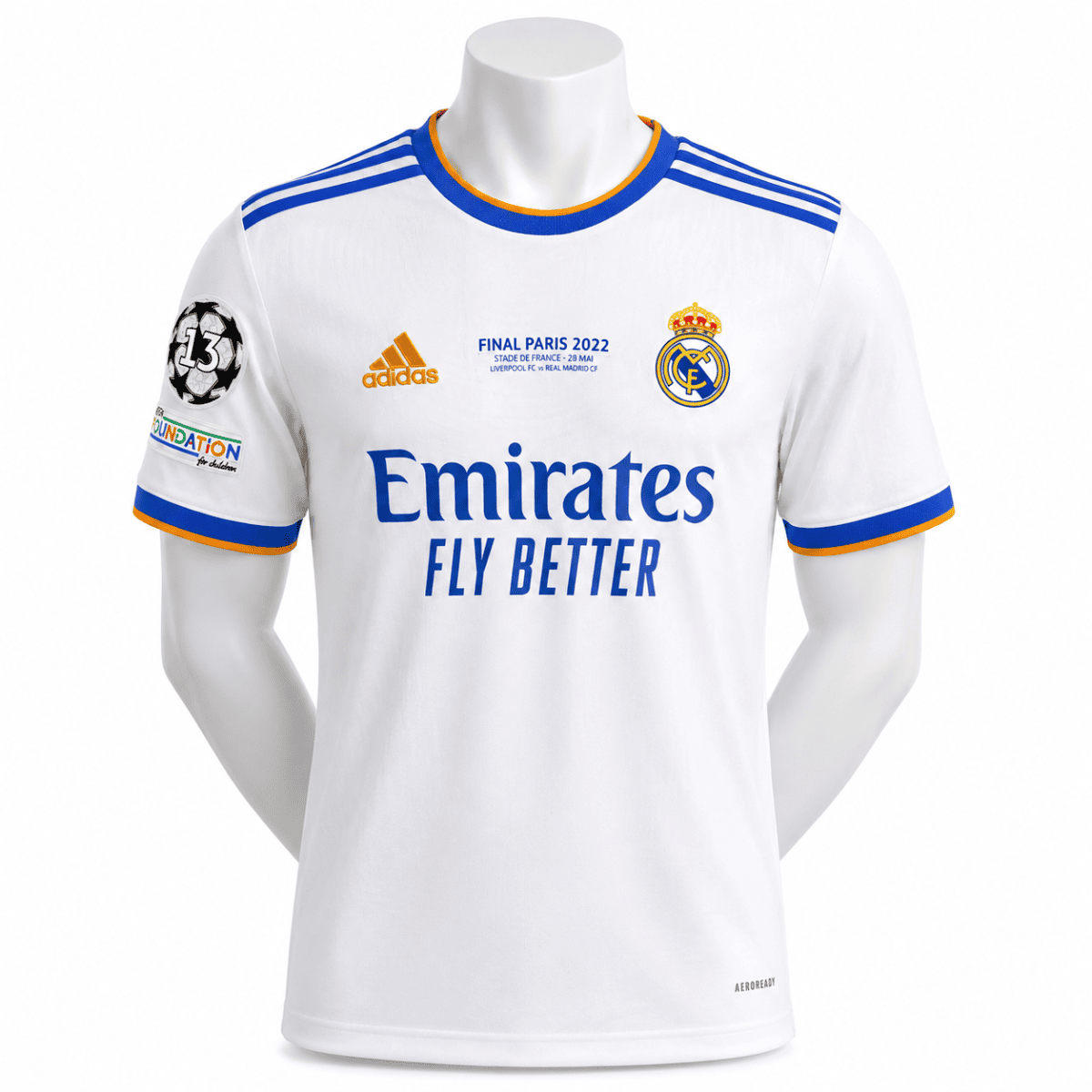 Real Madrid home kit 2021/22 with Benzema 9, badges, and sponsor logo.