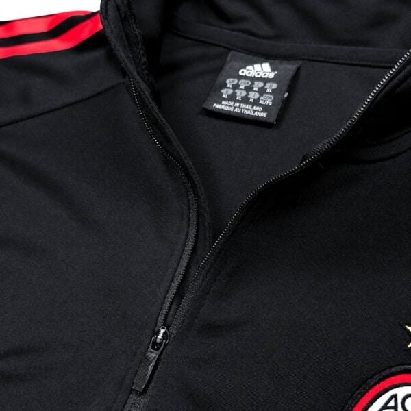 AC Milan Away Training Jacket 2005/06 close-up of the half-zip collar and neck label