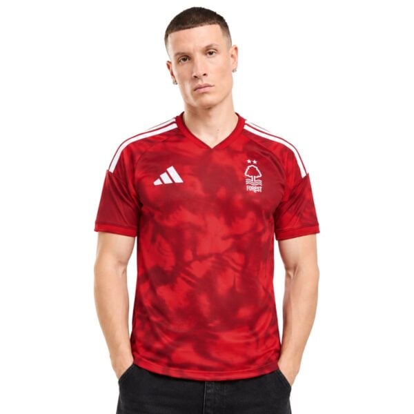 Nottingham Forest Home Jersey 202627 front - UAE SPORT STORE Nottingham Forest Home Jersey 2026/27 – front