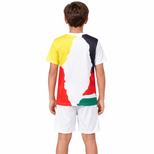 Ronaldo CR7 Special Edition Kids Kit - kid back